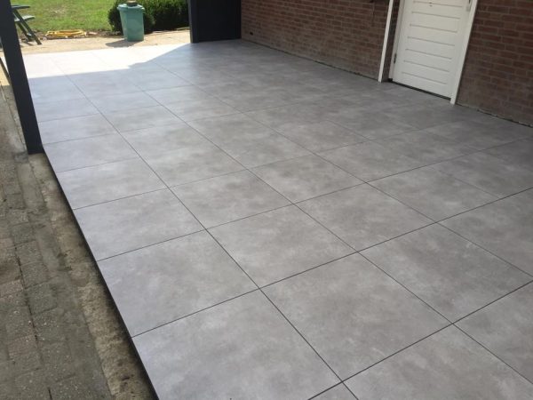 41595804_1977160635676591_1703391154944344064_n